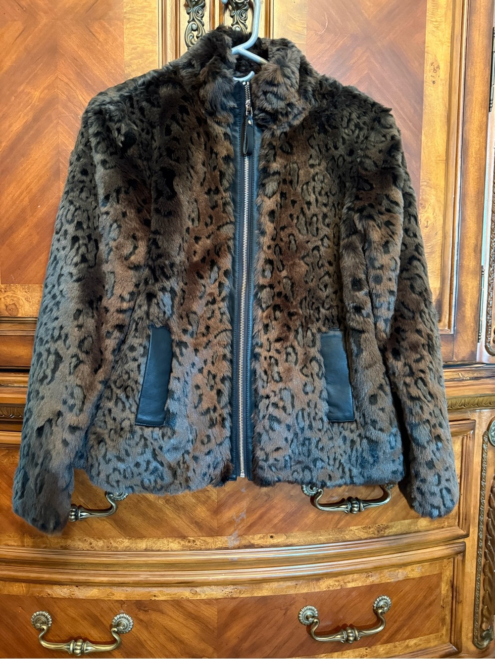 dennis basso Brown Leopard-Print Faux Fur Zip Jacket